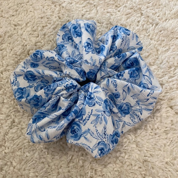 Floral Hair Scrunchie. Blue/White . XL. Cottagecore. Spring. Easter. Summer - Picture 3 of 6